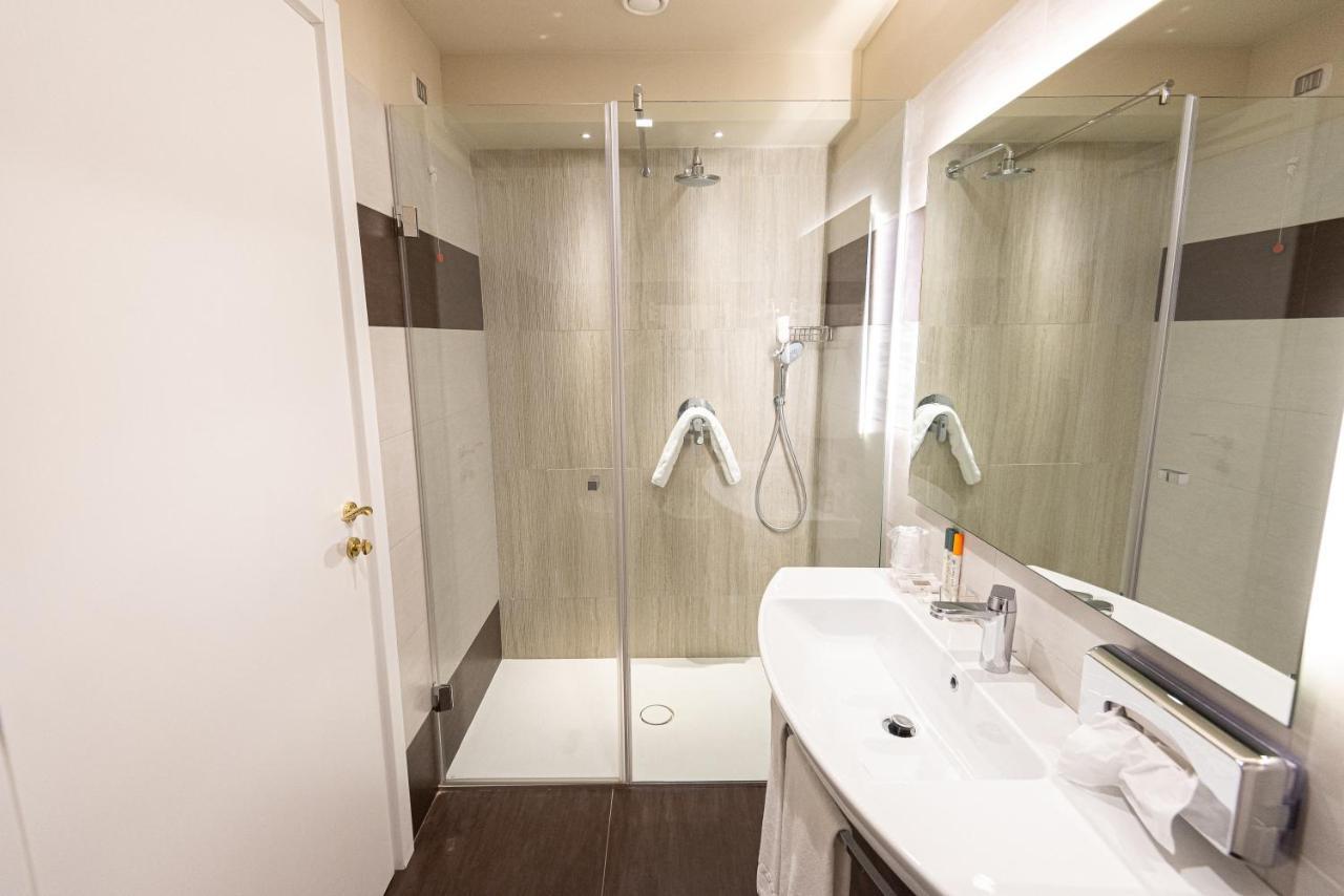 Suites & Apartments Liola' Castrocielo Ngoại thất bức ảnh